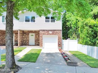 110 Redwood Ave, Staten Island, NY 10308