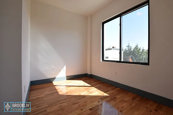 Rented by null | media 25