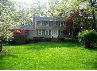 126 W Mountain Rd, West Simsbury, CT 06092