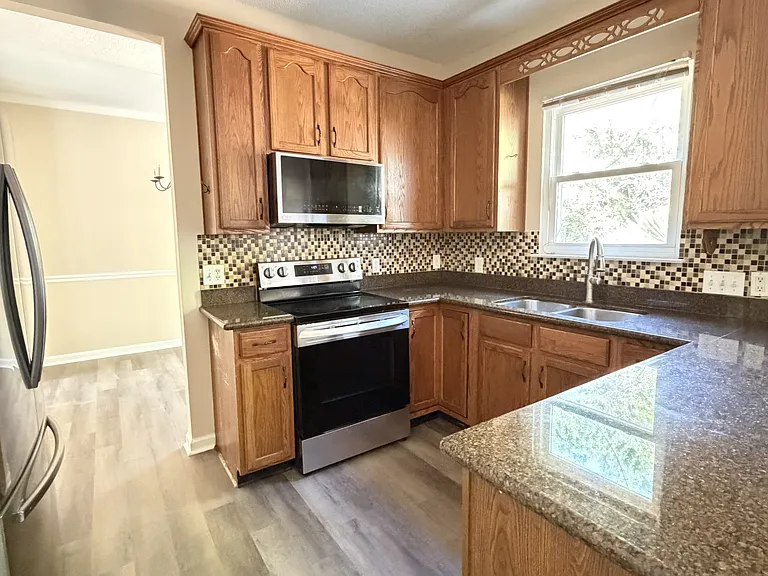 5938 Brookstone Dr NW — Photo 11