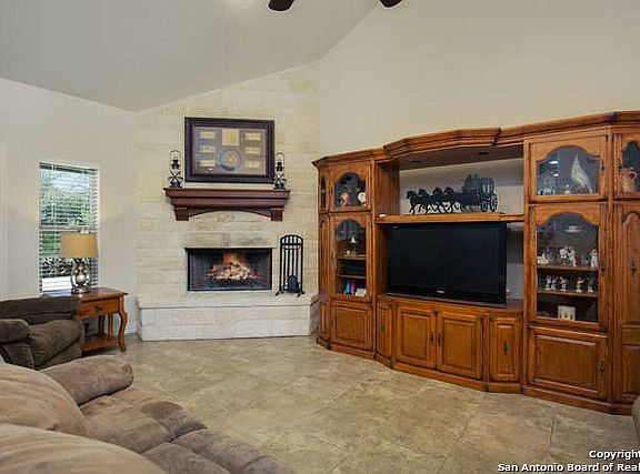 4th image of 222 Saddle Mountain Dr