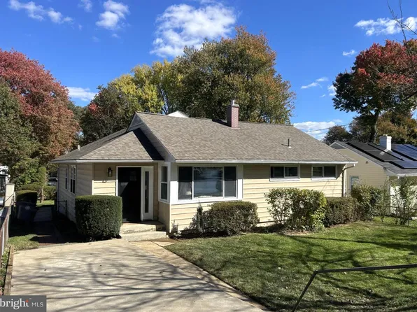 1306 Crawford Dr, Rockville, MD 20851