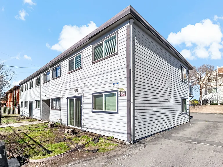 2409 Standard Ave #7 — Photo 4