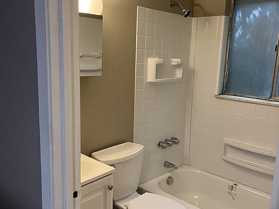2nd image of 1705 Lincoln Ave APT 3