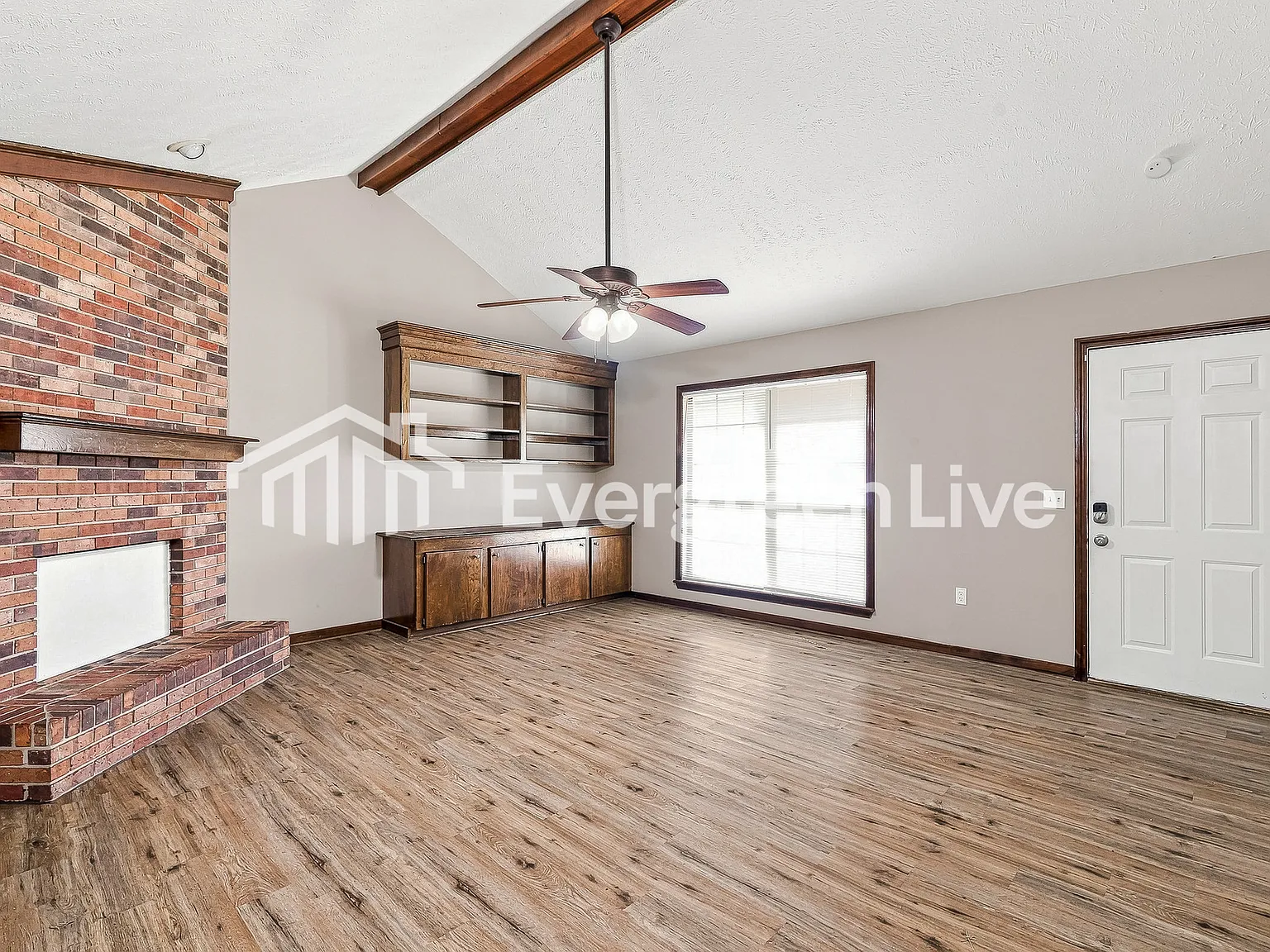 3 bed, 2.0 bath, 1428 sqft, $1,495 — Photo 4