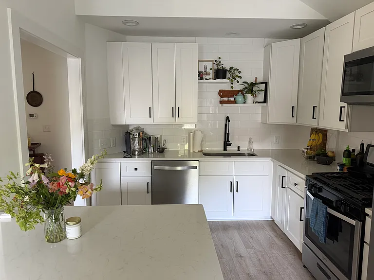 2510 Cascadilla St — Photo 14