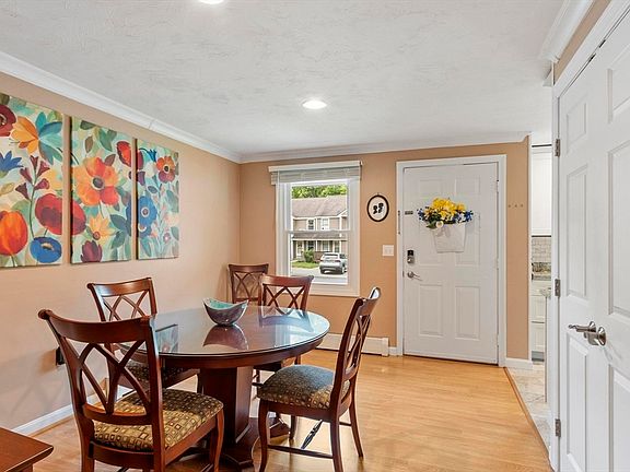4th image of 74 Pennacook Dr Unit 74