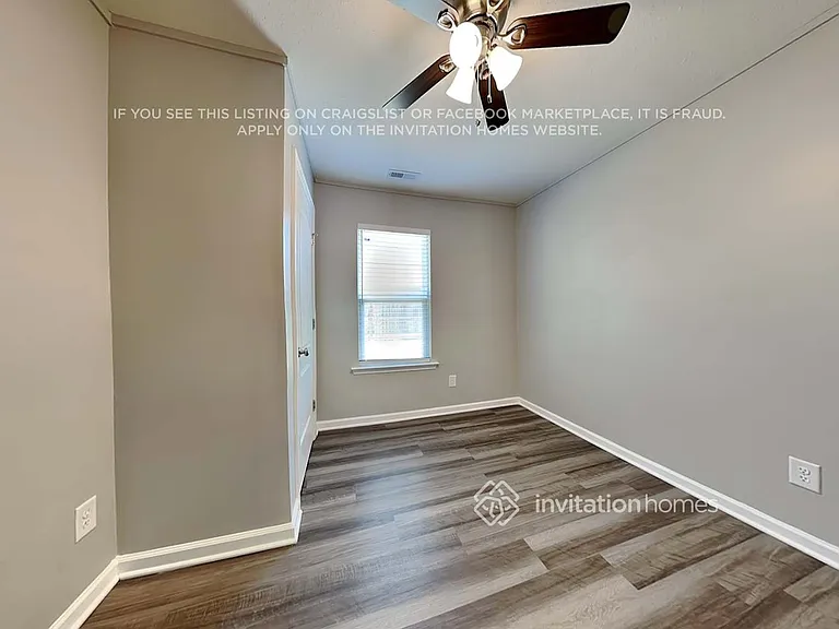 108 Sampson Ct — Photo 7