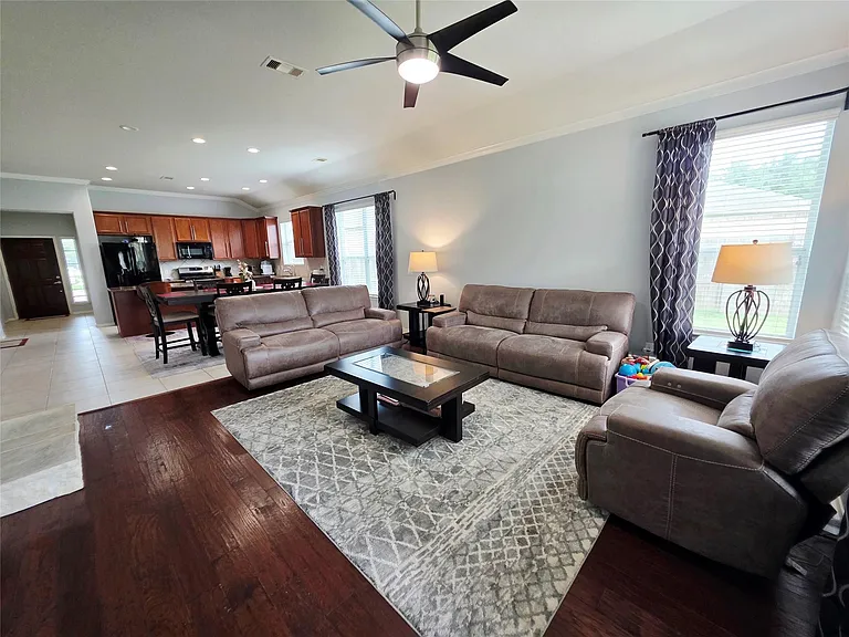 7142 Breton Bay Pass — Photo 11
