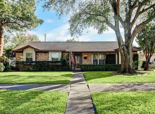 5439 Loch Lomond Dr, Houston, TX 77096