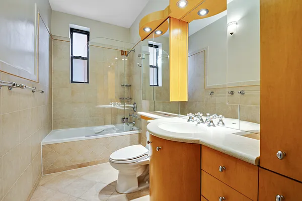 Rented by Compass | media 19