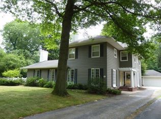 11 Canterbury Ct, Toledo, OH 43606