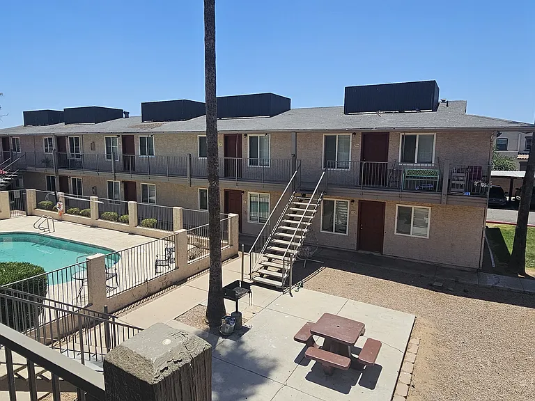 Hayden Terrace — Photo 11