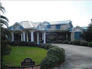 5th image of 805 Beachcomber Dr