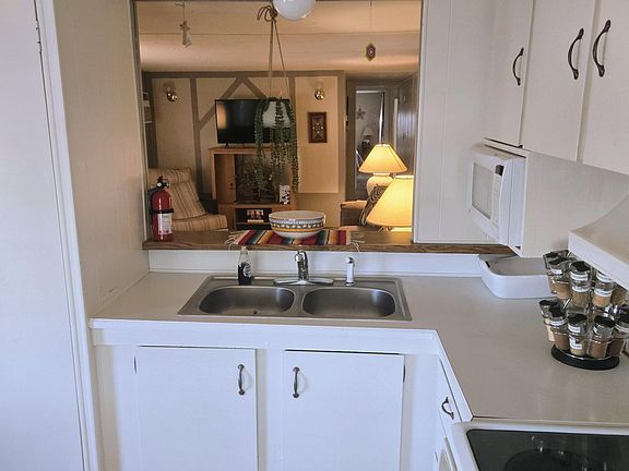 4th image of 5564 W Rocking Circle St
