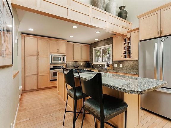 4th image of 3647 Quimet Cir