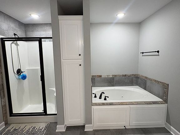 2nd image of 227 Edith Way