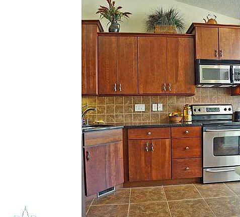 3rd image of 84 Wildemere Dr