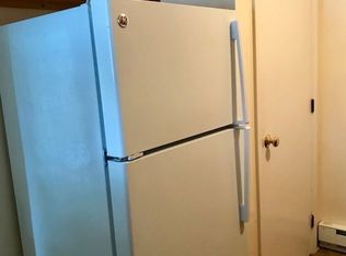 2J Salmon St #J29, Newmarket, NH 03857