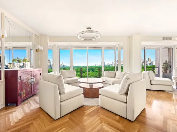 210 Central Park South image 5 of 21