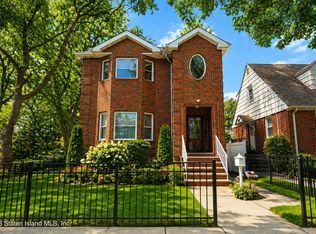 62 Coddington Ave, Staten Island, NY 10306