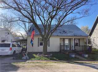 407 S Tebo St, Windsor, MO 65360