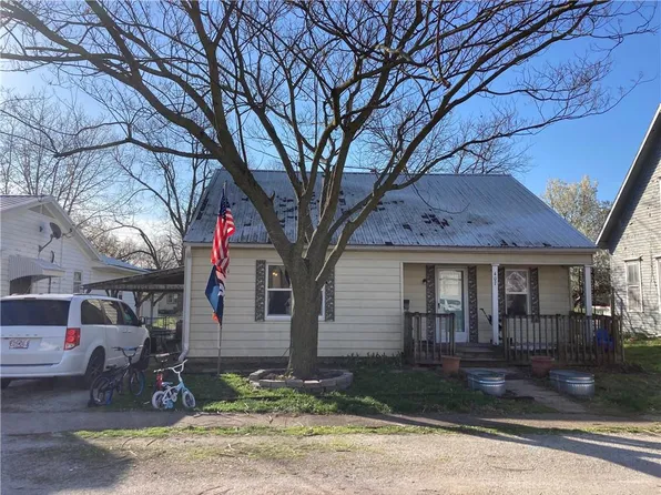 407 S Tebo St, Windsor, MO 65360