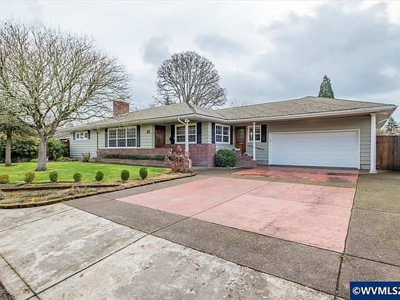 3rd image of 1430 City View Pl SW