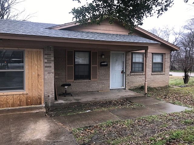1st image of 4745 McCart Ave