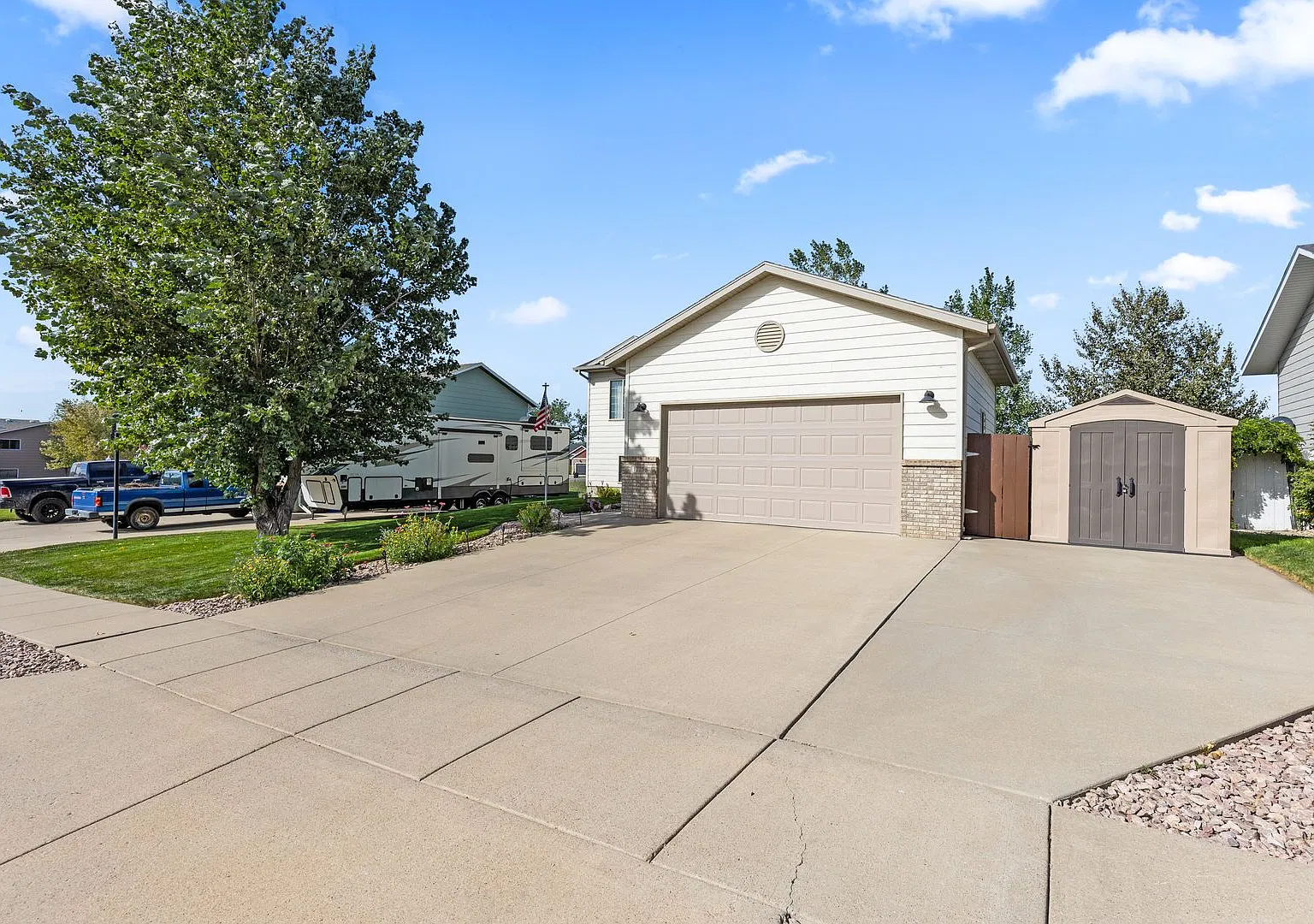 4 Bed | 2 Bath | Rapid Valley Home — Photo 4