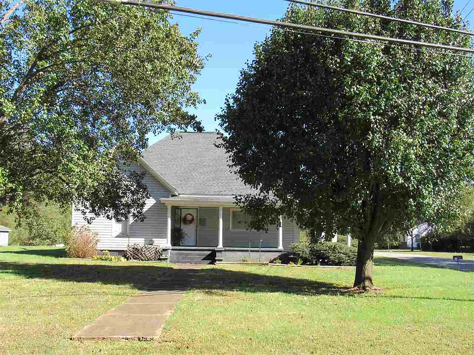 1st image of 455 Beaver St