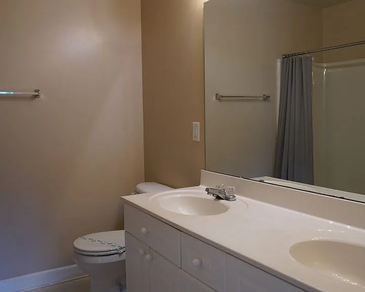 929 Morreene Rd #B33 — Photo 8