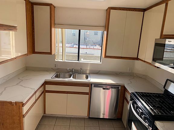 3rd image of 1234 E Wilson Ave #8