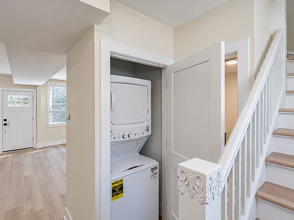 5th image of 1328 W Nelson St #Ch