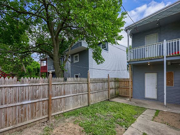 3rd image of 1626 Park St