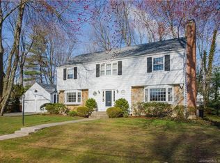 78 Pilgrim Rd, West Hartford, CT 06117