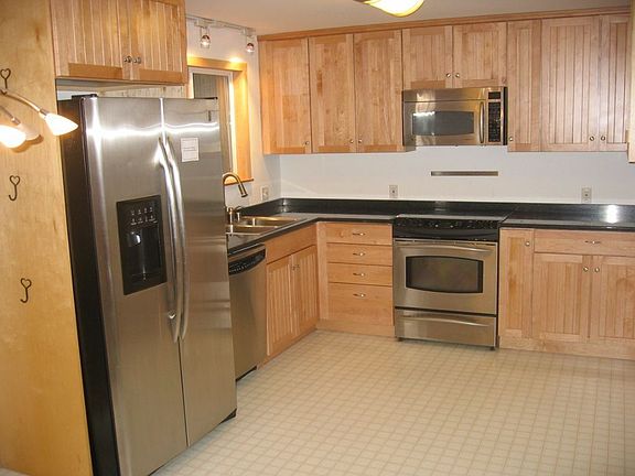 3rd image of 519 N 179th Pl