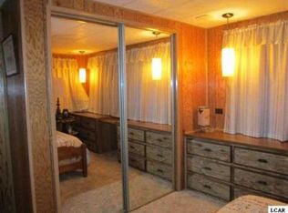 209 Lake View Dr, Hudson, MI 49247