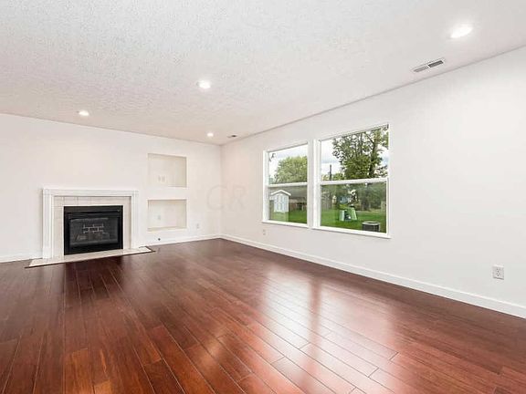4th image of 3014 Cumberland Woods Dr