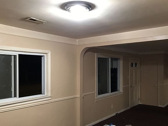 2nd image of 1550 E George Ave #1
