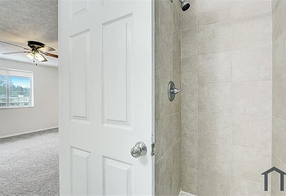 4th image of 12415 Hickory Tree Way APT L