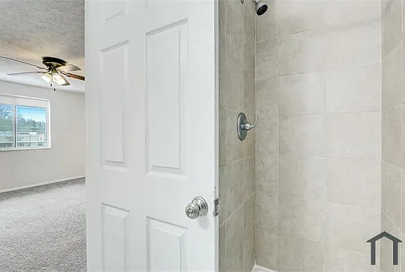12415 Hickory Tree Way #L — Photo 4