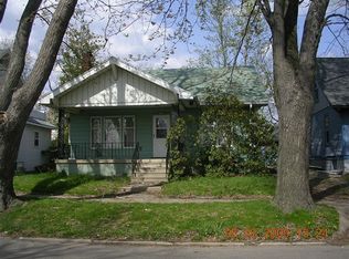 1305 Kearsley Park Blvd, Flint, MI 48506