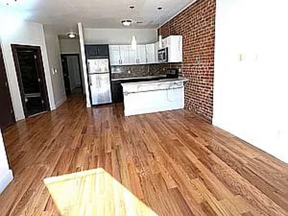 2nd image of 255 S 3rd St #2