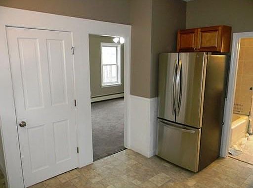 4th image of 207 Union St