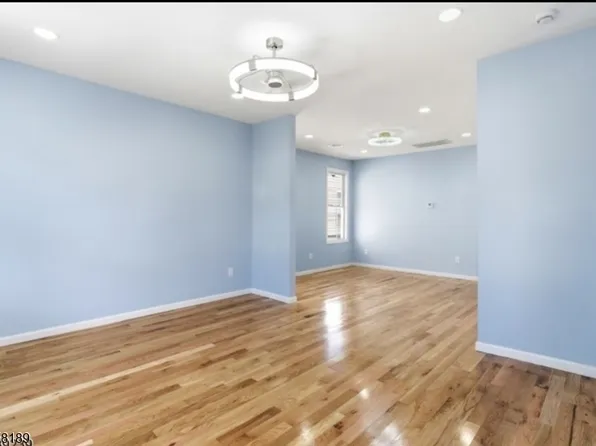 280 Conklin Ave Floor 2, Hillside, NJ 07205