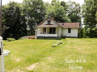 6296 Westfall St SE, Waynesburg, OH 44688