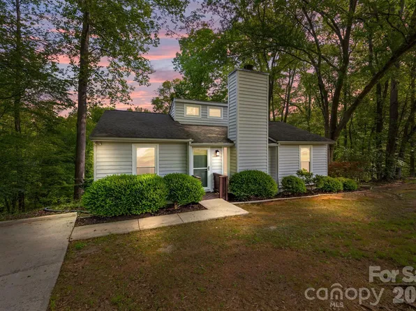 5979 Tall Tree Ln, Harrisburg, NC 28075