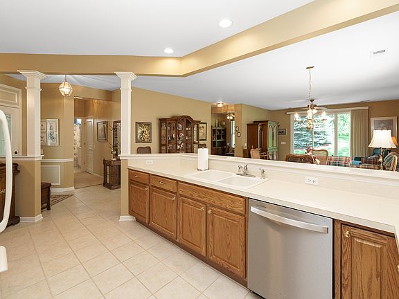 3rd image of 13391 Crestview Dr