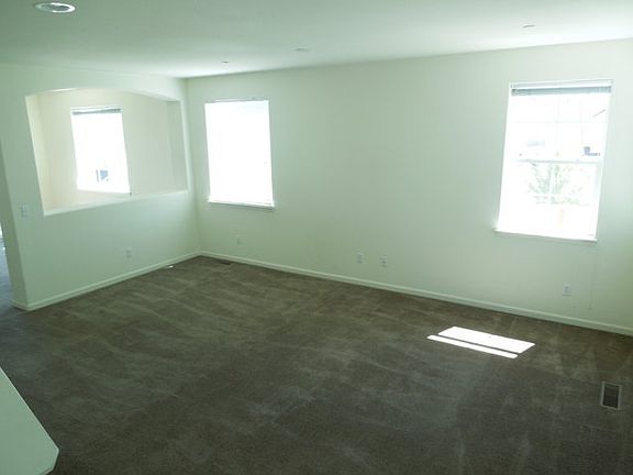2nd image of 3466 Brassie Dr